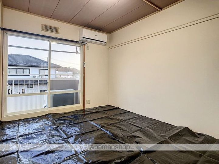 コーポ伊藤NO.1121の居間