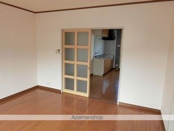 フローラルの内装