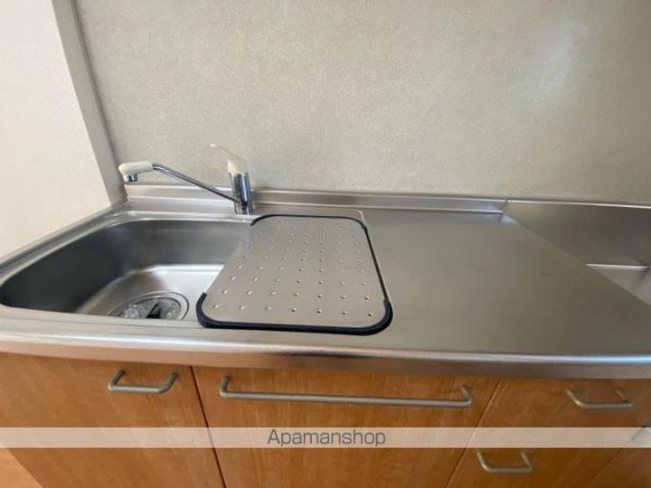 ロイヤルガーデン紙町の内装