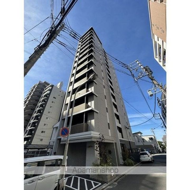 LIBTH県庁前501の外観