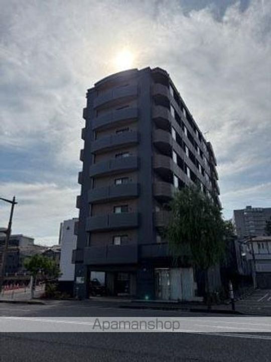 レジュイール東中通の外観