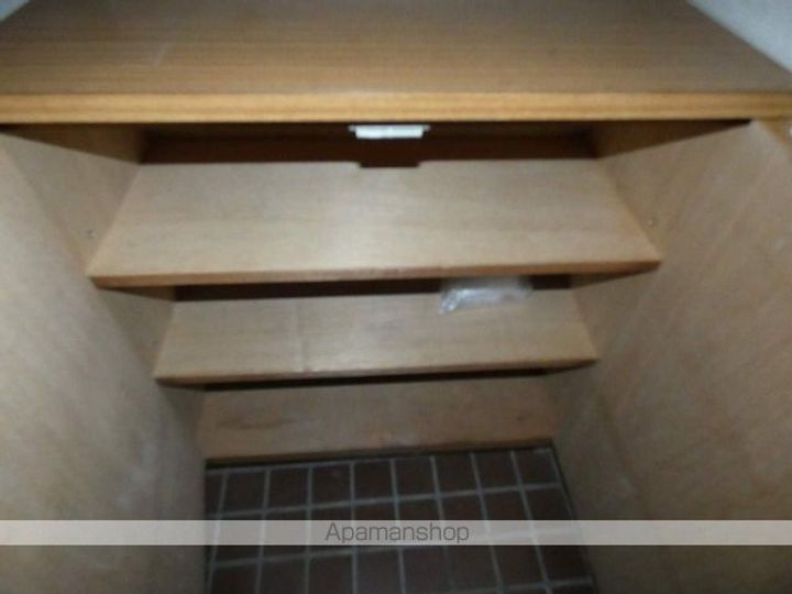 ゴールデンハイツふきあげの玄関