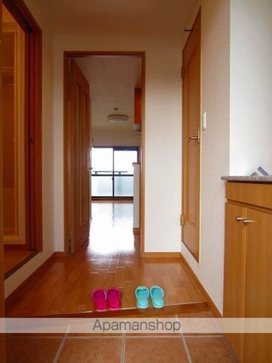 グランヒルズの玄関