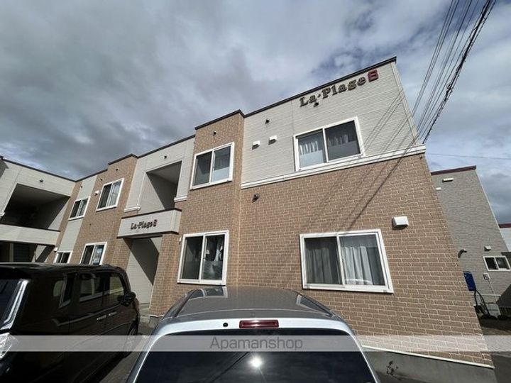 ラ・プラージュB棟101の外観