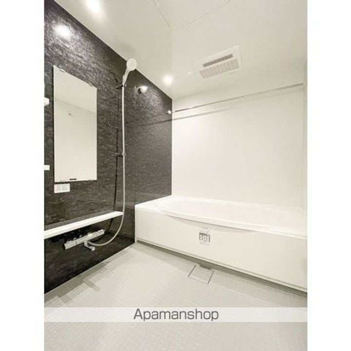 東京都新宿区西新宿8丁目の賃貸マンションの風呂