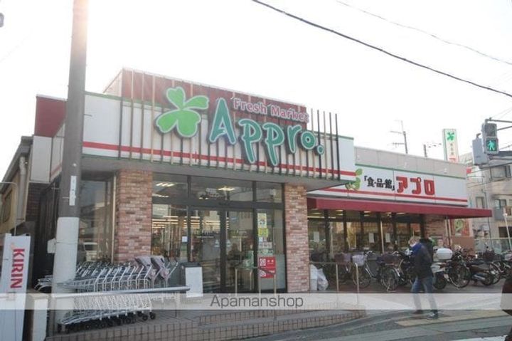 ウエストリバーの周辺