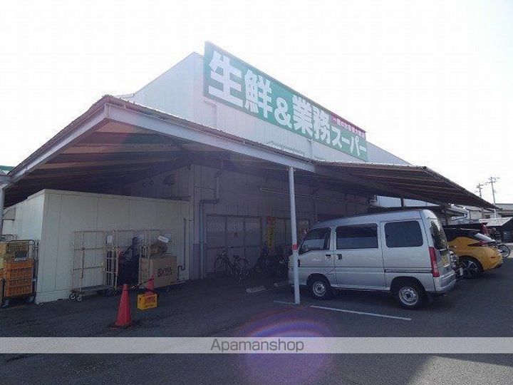呉本アパートの周辺