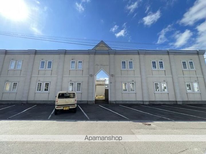 パオス神山203の外観