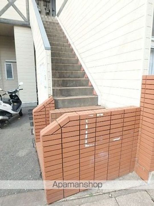 福岡県福岡市東区下原1丁目の賃貸アパートの外観