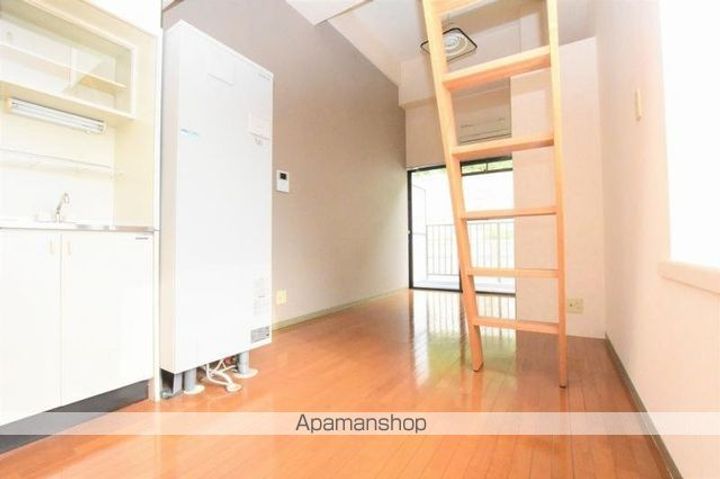 香川県高松市西宝町3丁目の賃貸マンションの内装