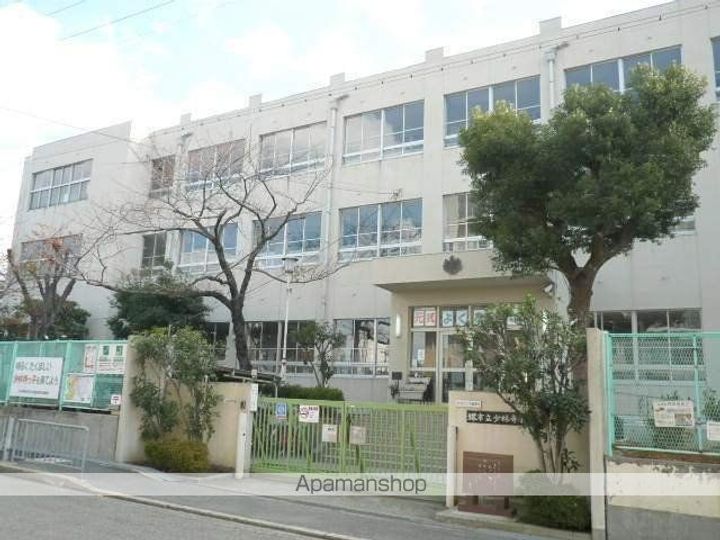 クープル幸の周辺