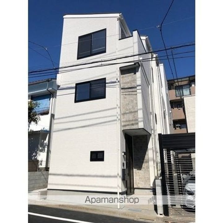 東京都新宿区西落合2丁目(一戸建)の賃貸物件の外観
