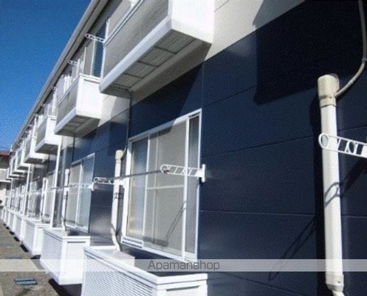 レオパレスフローラ湯築104の外観