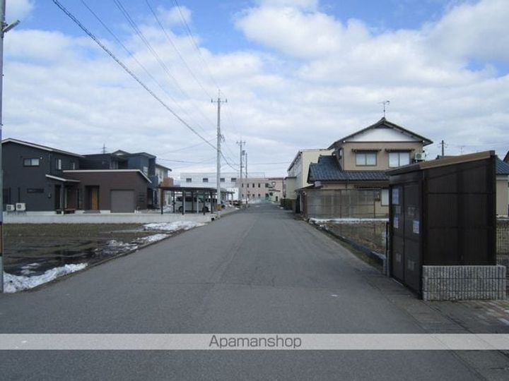 ファミーユΒ205の周辺