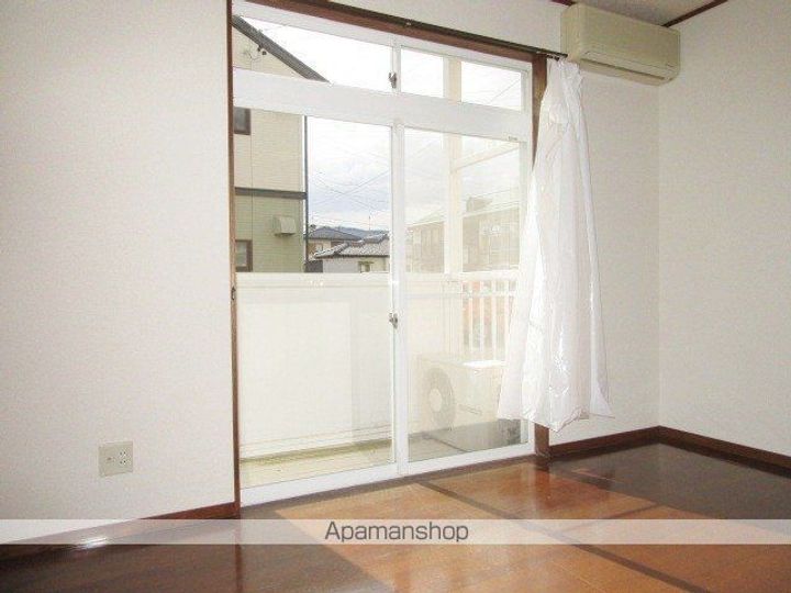 長野県長野市吉田5丁目の賃貸アパートの内装