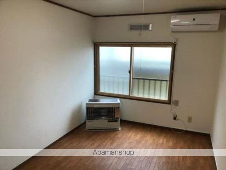 ハイツ74203の居間