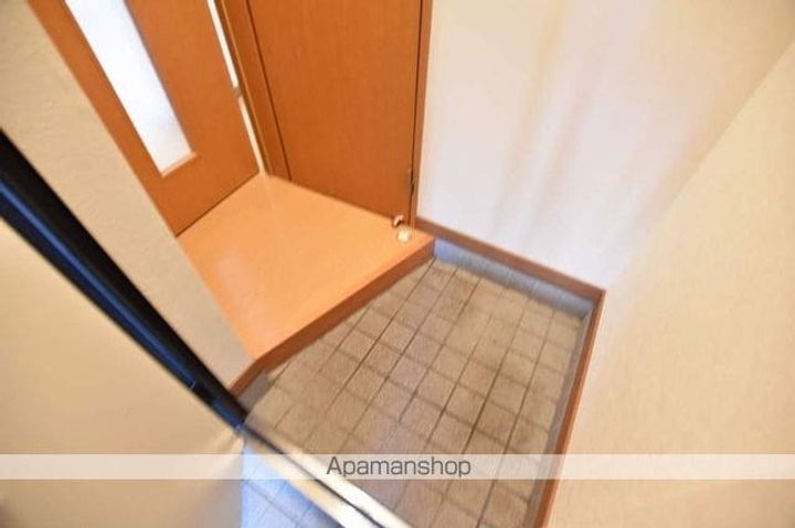 レモンハイツ山の手の玄関