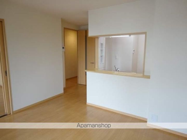 茨城県牛久市柏田町の賃貸アパートの居間