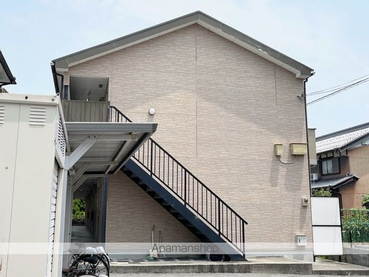 滋賀県長浜市十里町の賃貸アパートの外観