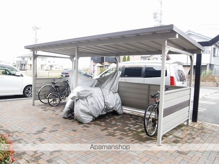 岐阜県岐阜市柳津町上佐波5丁目の賃貸アパートの外観