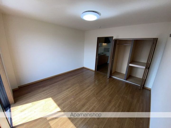 岐阜県各務原市川島松倉町の賃貸アパートの内装