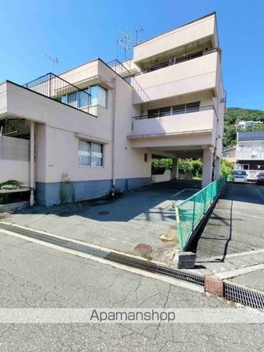 長野県長野市箱清水2丁目の賃貸マンションの外観