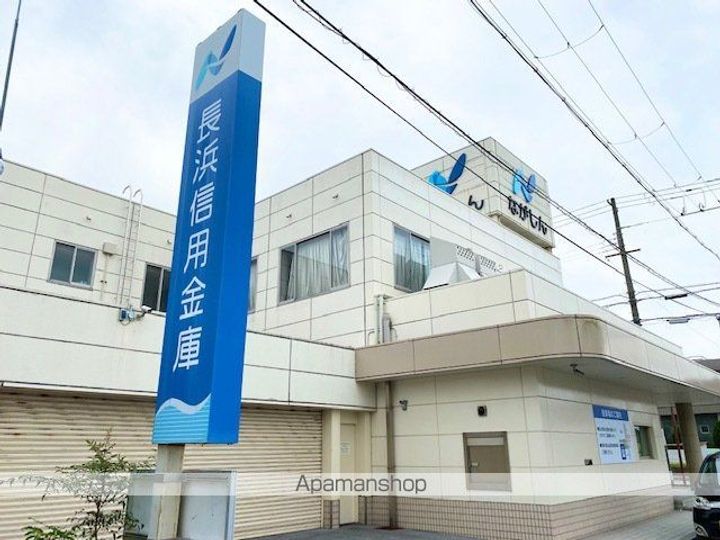 滋賀県米原市中多良2丁目の賃貸アパートの周辺