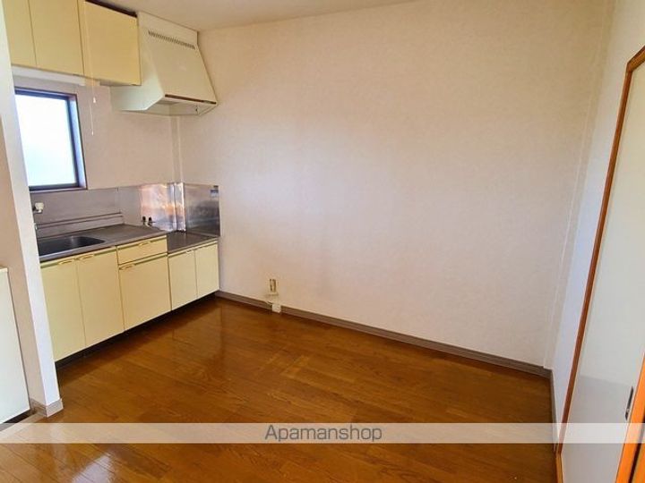 レーヌ姫子 E202のキッチン