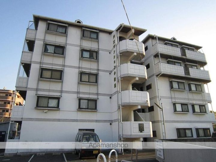 共立マンション小松里407の外観