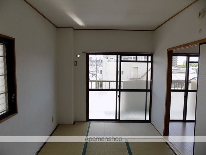 エクセル寿の内装