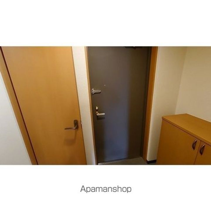 OCTOFOLIAの玄関