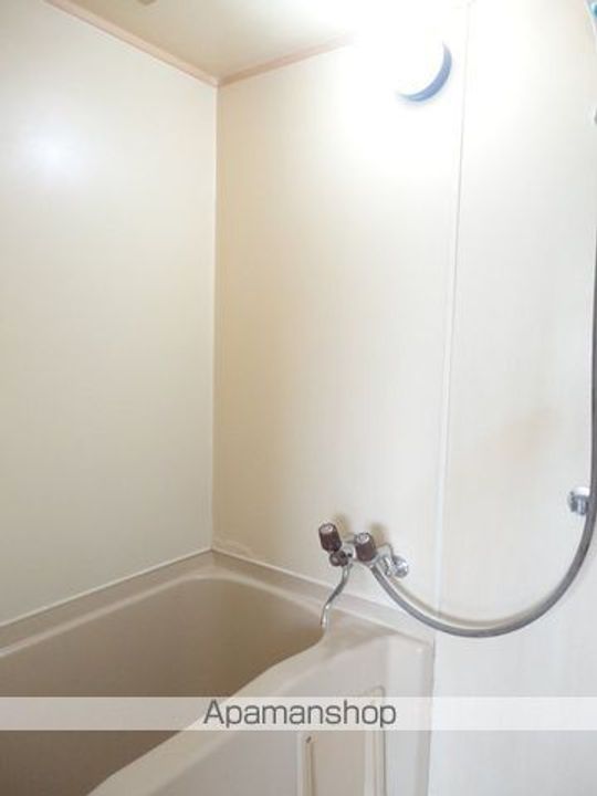 ハウスビューティフル・モアの風呂