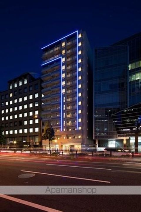 ロイジェントパークス四ツ谷の外観