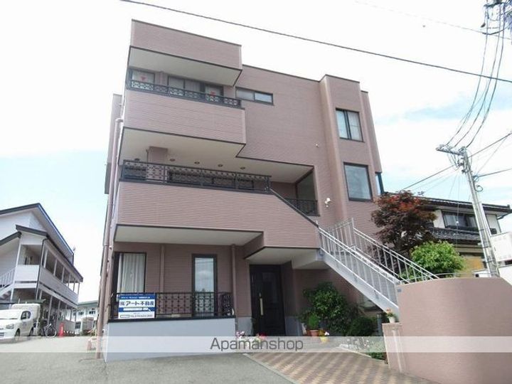 ラントレ103の外観