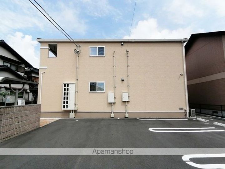 アイナの外観