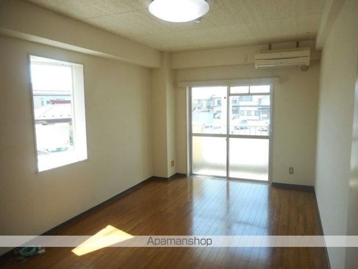 メゾン・レスカール201の居間