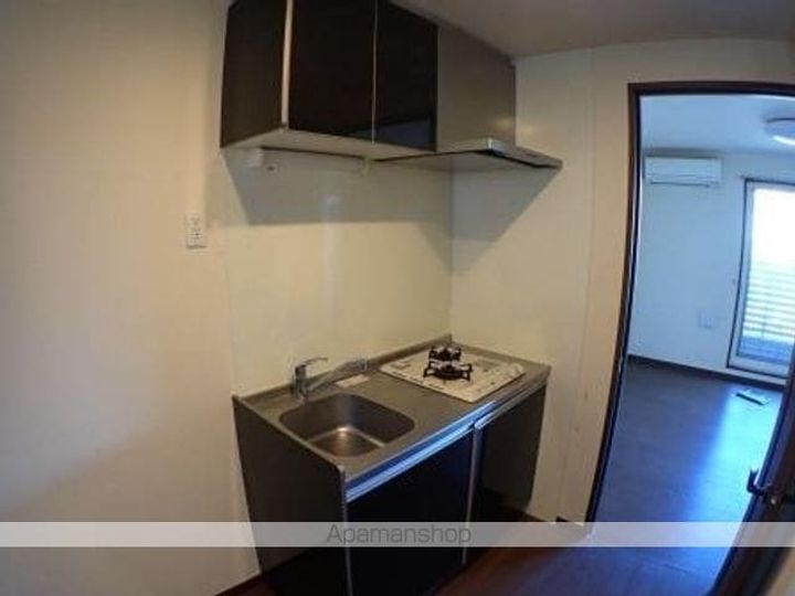 アーバン上大川前301のキッチン