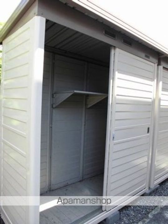 アートハイツの外観