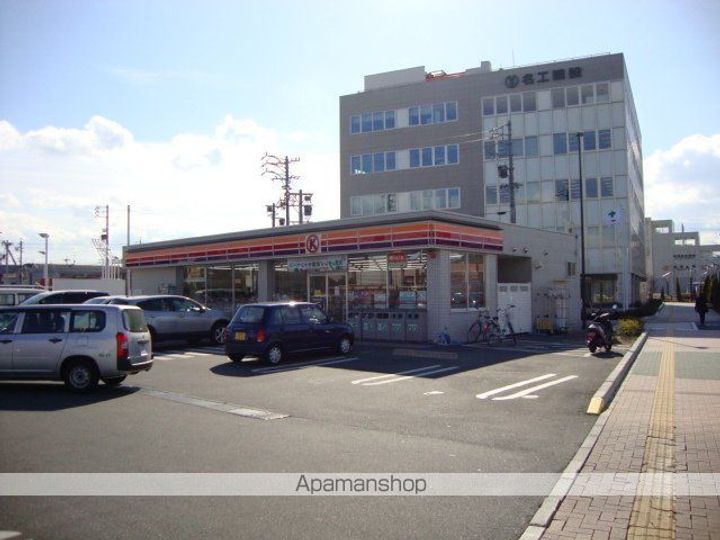 リヴィエール102の周辺