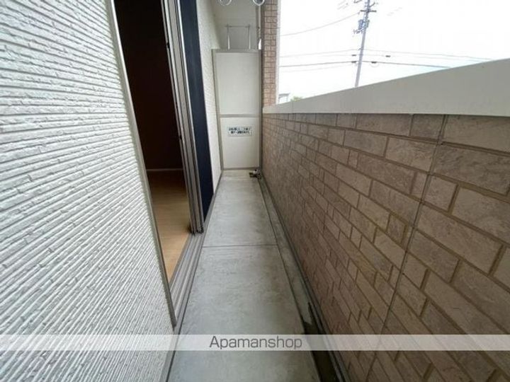 クレア・ド・ルーンのその他画像