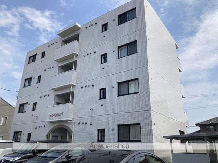 ヒーローマンション明102の外観