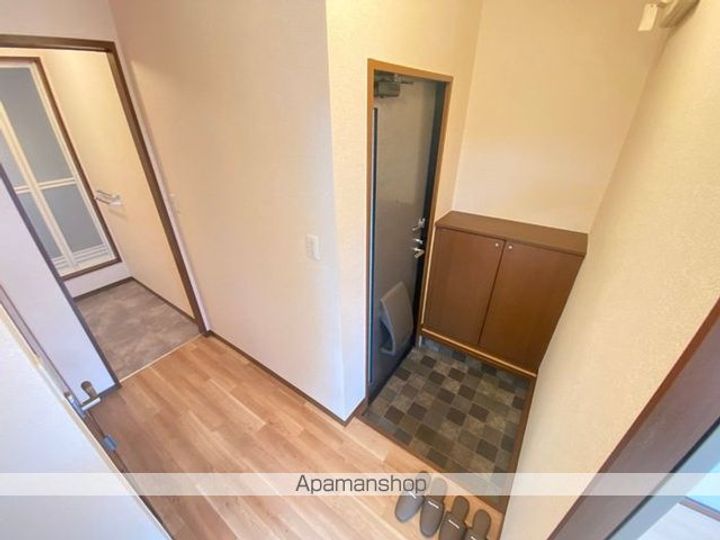 フローラ神領 Bの内装