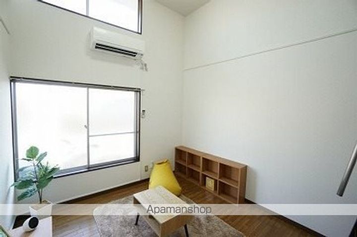 ウォールデン御門台A101の内装