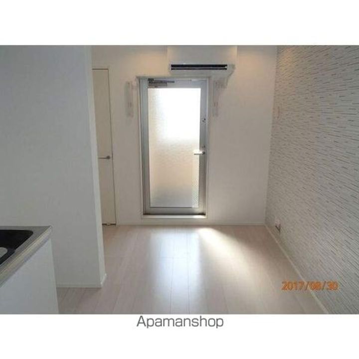 志賀本通ヒルズの居間