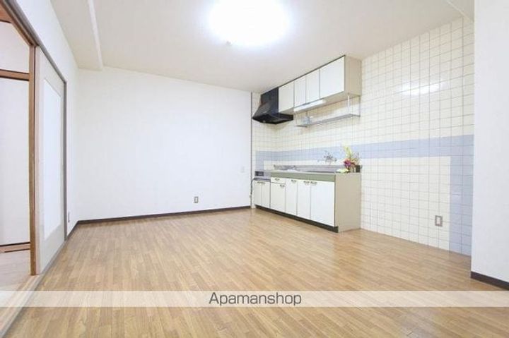 第三グリーンハイツ松縄の内装