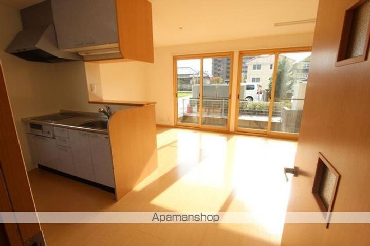 香川県高松市木太町の賃貸アパートの内装