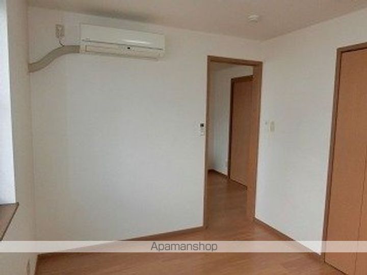 岩手県盛岡市高松4丁目の賃貸アパートの内装