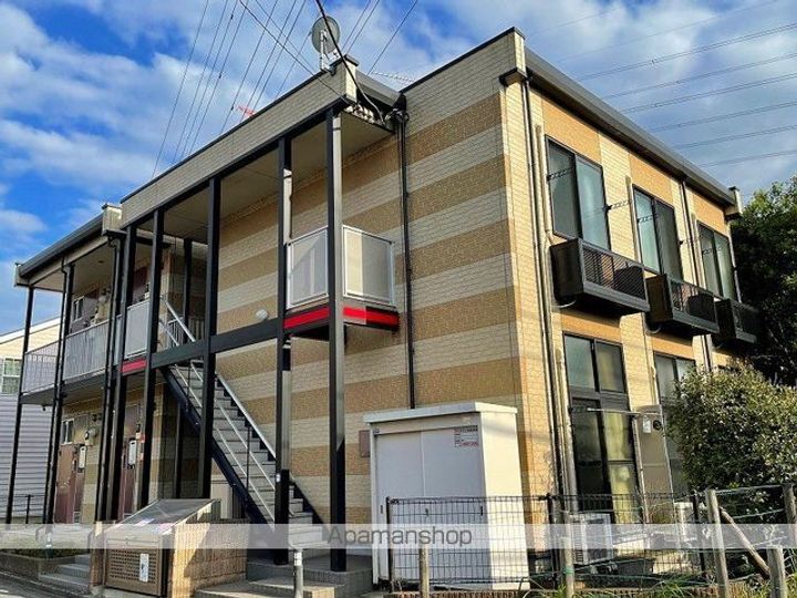 レオパレスグランドゥール蘇我の外観