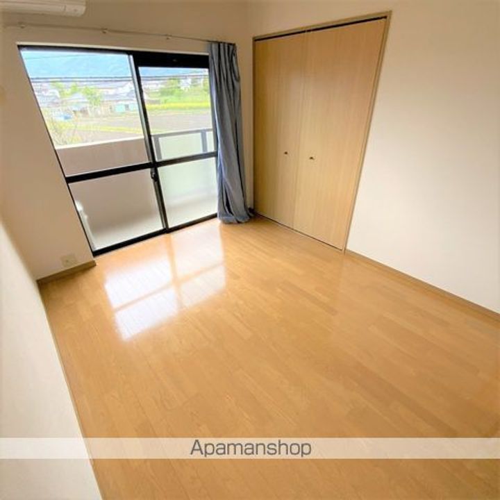 スペースアークヒル205の居間