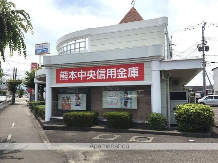 カーサ・ベルデの周辺